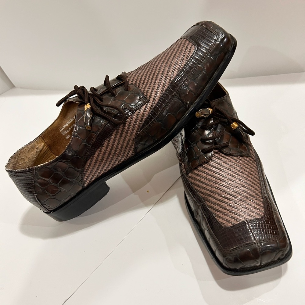 Gently used Roberto Chillini men’s dress shoes size 13 genuine leather.
